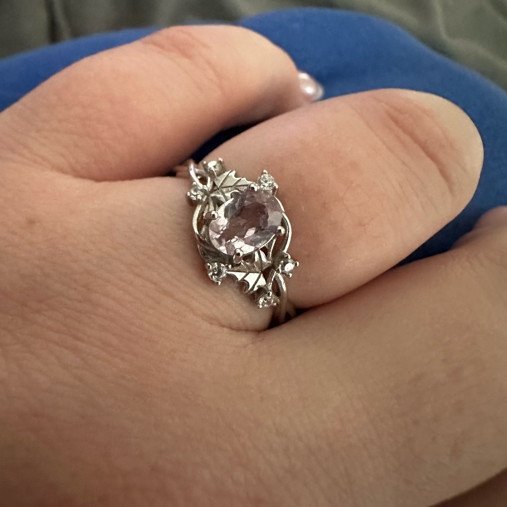Beautiful Adjustable Sterling Silver Vine Ring - Picture 1 of 8